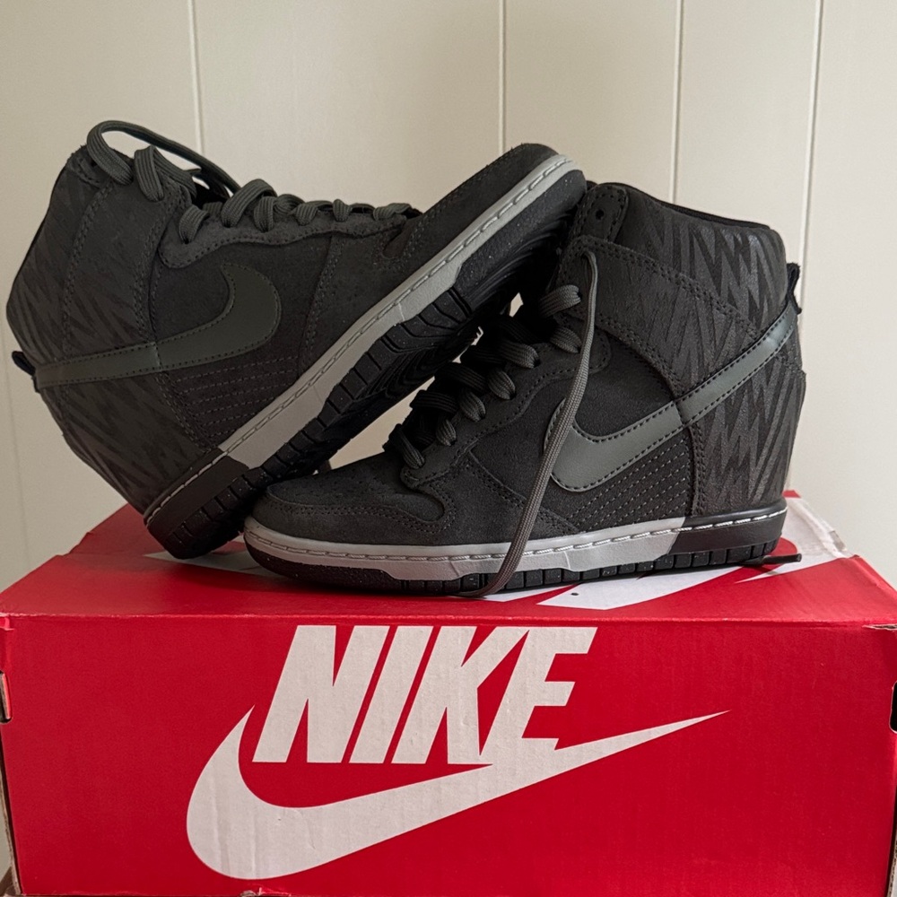 Nike Women’s Dunks Sky Hi Print